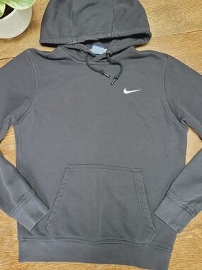 Nike Men's Charcoal Pullover Hoodie with White Swoosh